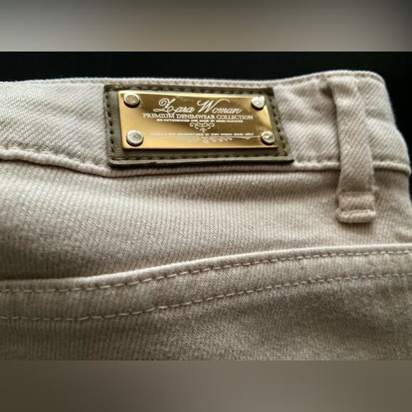 ZARA WOMAN ‘Cigarette Leg’ Studded Cream Denim Jeans sz 4 - Picture 9 of 16